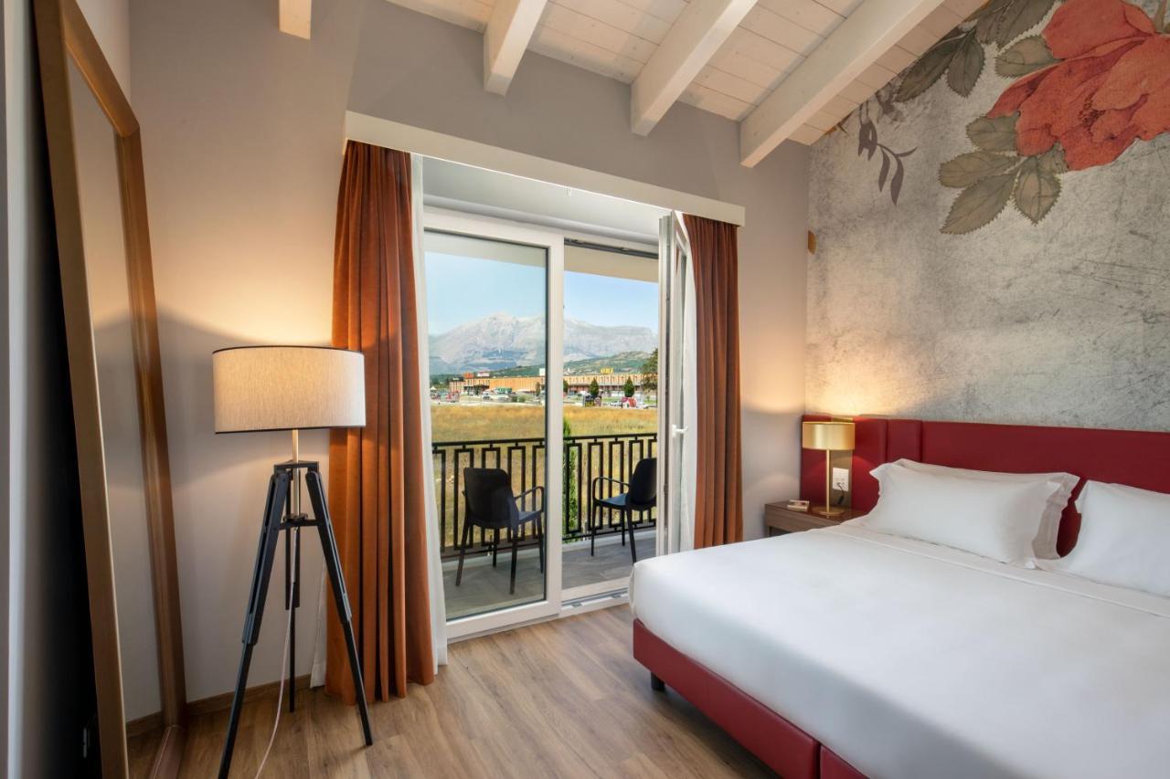 Hotel Della Piana Авеццано Экстерьер фото